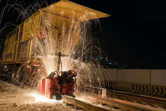 25000kg Dual Purpose Railway Welding Vehicle 1435mm 20km/H HTRR207