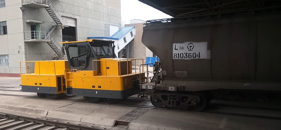 HTRR113 type rail-road dual-purpose tractor uses internationally renowned brand engines