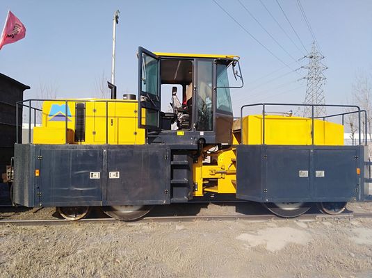 HTRR113 type rail-road dual-purpose tractor uses internationally renowned brand engines